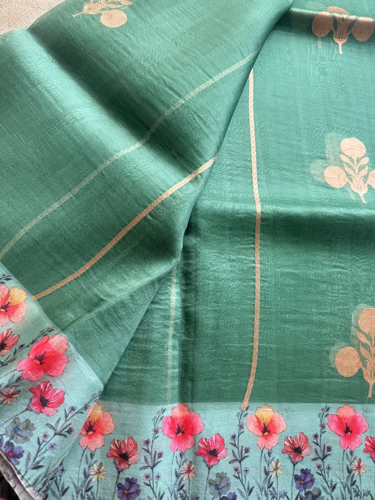 Green Kora Organza Silk Saree with Big Buttas, Striped Zari Weaving and Digital Satin Borders – view 4