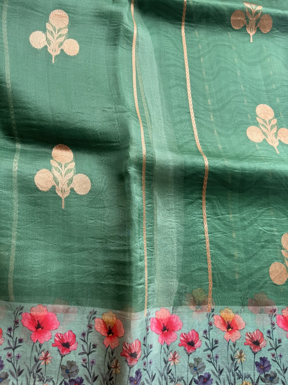 Green Kora Organza Silk Saree with Big Buttas, Striped Zari Weaving and Digital Satin Borders – view 5