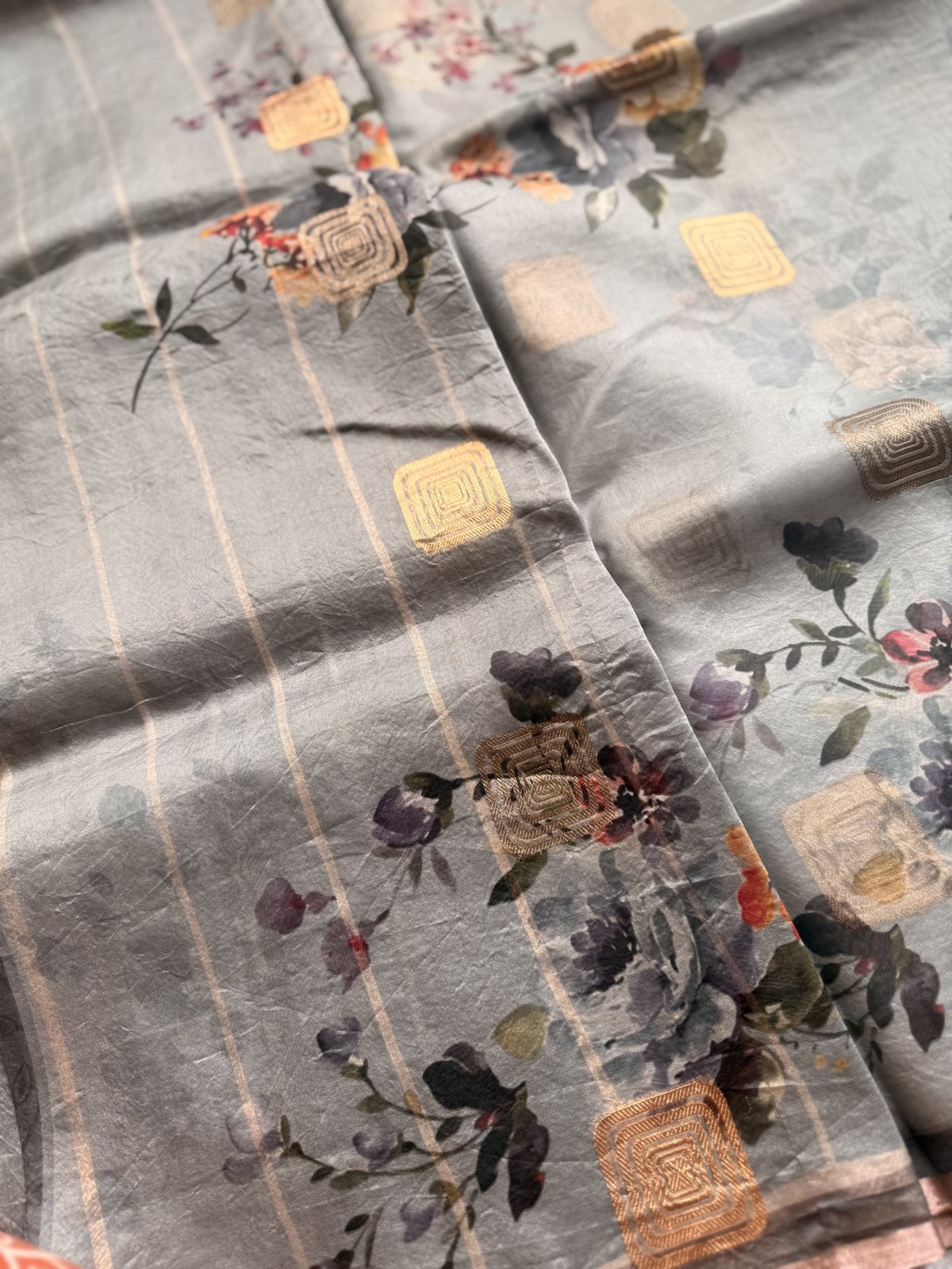 Grey Kora Organza Silk Saree with Digital Prints and Square Gold Zari Weaving – view 3