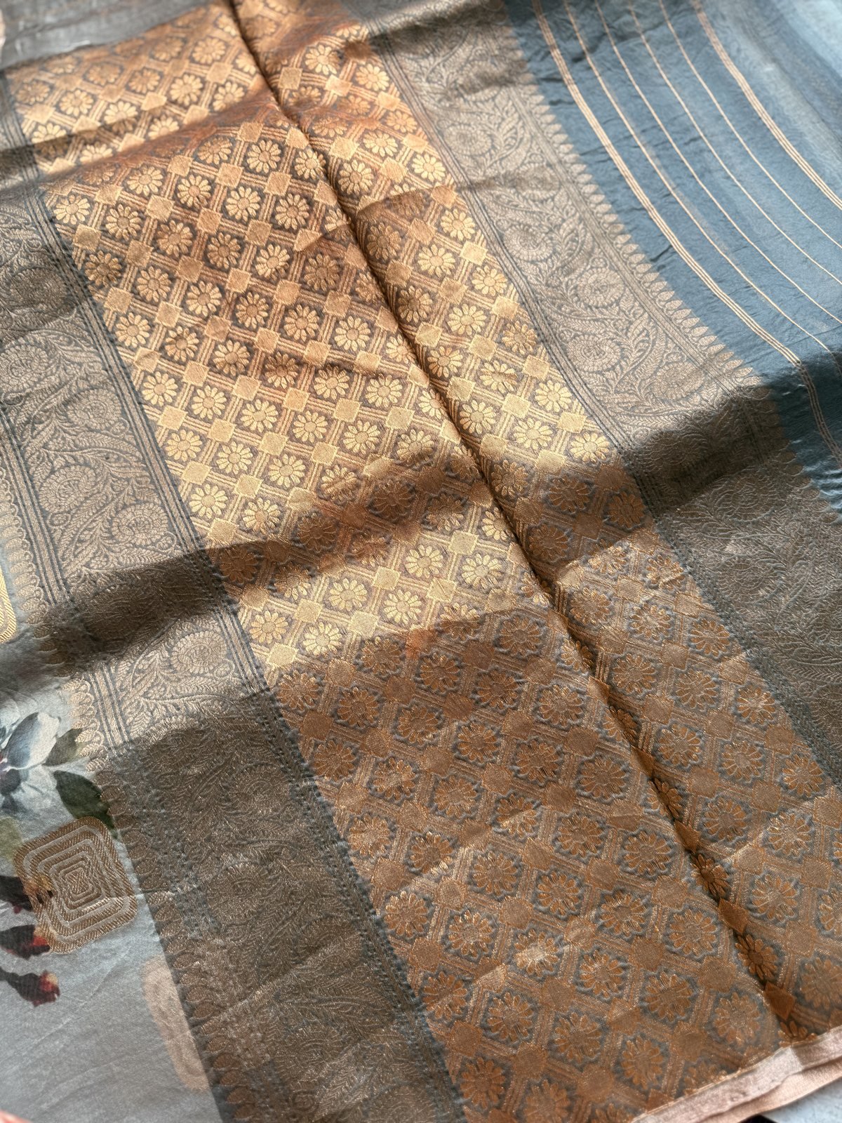 Grey Kora Organza Silk Saree with Digital Prints and Square Gold Zari Weaving – view 6